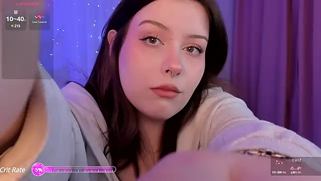 Snapshot of CoralineKeyns chatting on February 6, 2025, 5:35 am CoralineKeyns online show from February 6, 2025, 5:35 am