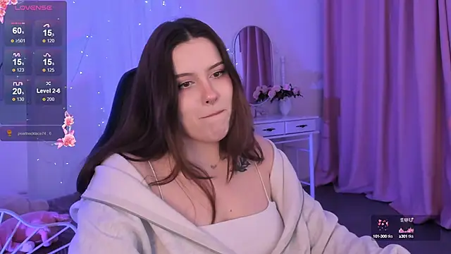 Snapshot of CoralineKeyns chatting on February 10, 2025, 8:42 am CoralineKeyns online show from February 10, 2025, 8:42 am