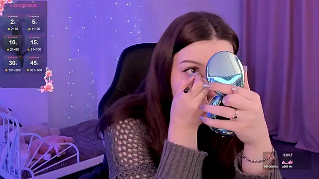 Snapshot of CoralineKeyns chatting on February 11, 2025, 5:26 am CoralineKeyns online show from February 11, 2025, 5:26 am