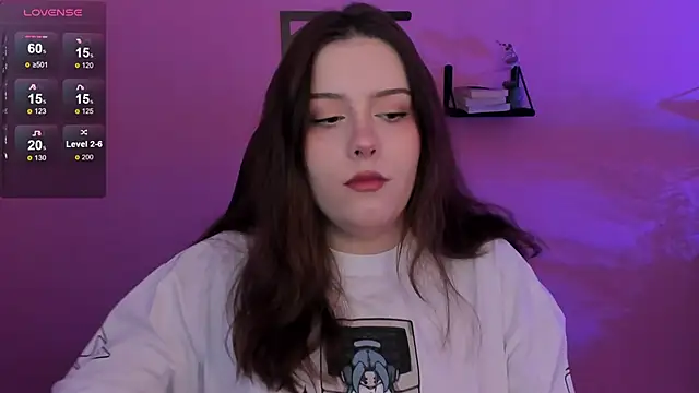 Snapshot of CoralineKeyns chatting on February 21, 2025, 5:13 am CoralineKeyns online show from February 21, 2025, 5:13 am