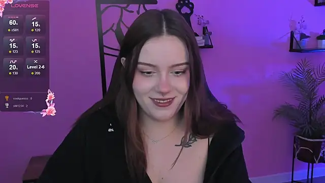 Snapshot of CoralineKeyns chatting on March 17, 2025, 8:51 am CoralineKeyns online show from March 17, 2025, 8:51 am