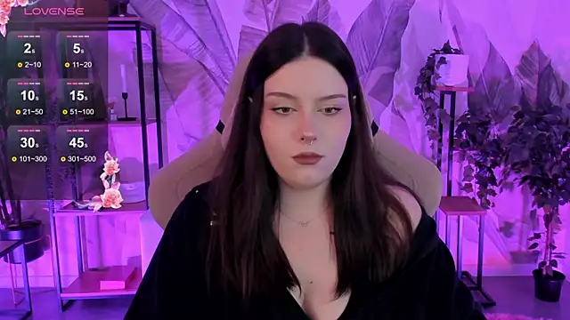 Snapshot of CoralineKeyns chatting on September 14, 2025, 5:39 am CoralineKeyns online show from September 14, 2025, 5:39 am