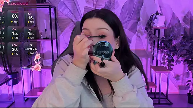 Snapshot of CoralineKeyns chatting on September 20, 2025, 5:30 am CoralineKeyns online show from September 20, 2025, 5:30 am