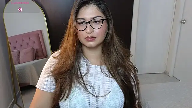 Snapshot of adara_lennox chatting on March 17, 2026, 8:23 pm adara lennox online show from March 17, 2026, 8:23 pm