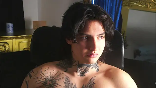 dantecoppolaa  online show from January 12, 2025, 5:11 pm