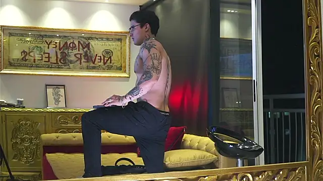 dantecoppolaa  online show from February 11, 2026, 3:00 am