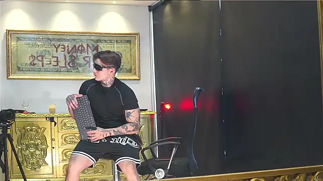 dantecoppolaa  online show from July 30, 2026, 9:03 pm