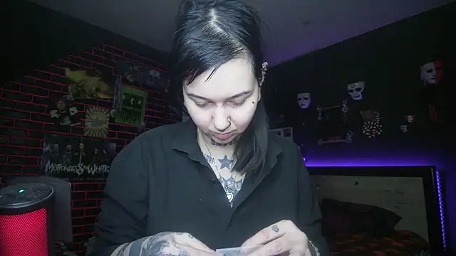 MoorderxDoll online show from February 27, 2026, 6:30 pm