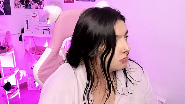 Sachi Meow online show from November 10, 2025, 12:04 pm