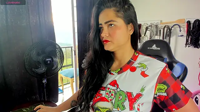 scarlet-kennedy98 online show from December 26, 2024, 9:04 pm