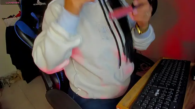 scarlet-kennedy98 online show from February 17, 2026, 5:41 pm