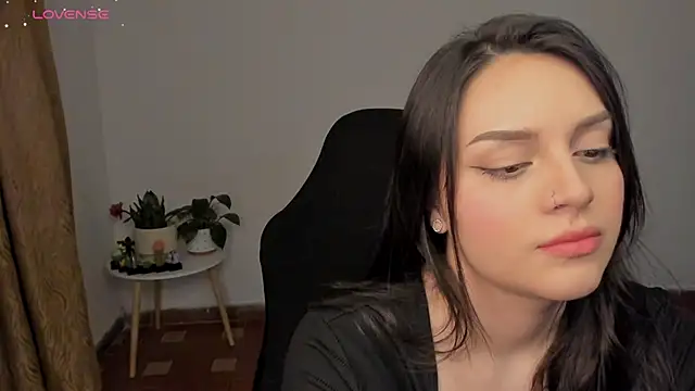 Snapshot of anaveleeez chatting on February 2, 2025, 9:51 am anaveleeez online show from February 2, 2025, 9:51 am