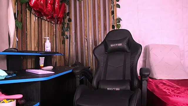 Snapshot of argiee_taylorxs2 chatting on January 18, 2025, 12:35 am argiee taylorxs2 online show from January 18, 2025, 12:35 am