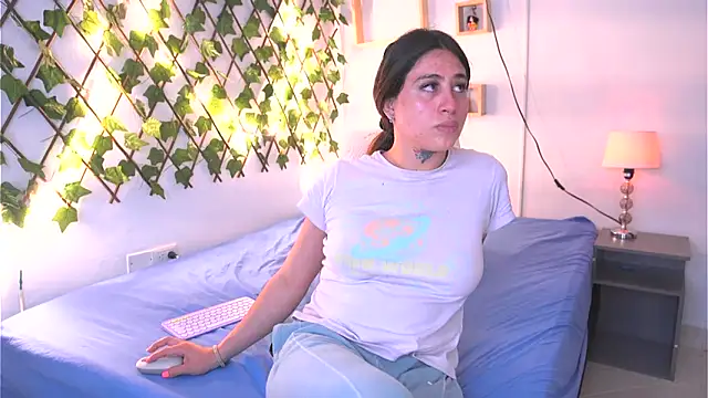 Snapshot of argiee_taylorxs2 chatting on September 26, 2025, 11:20 pm argiee taylorxs2 online show from September 26, 2025, 11:20 pm