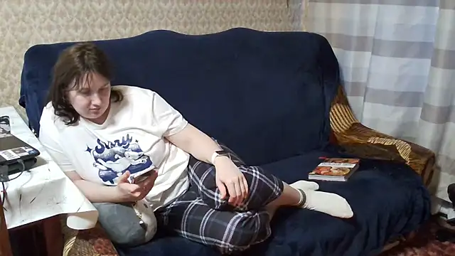 Snapshot of franceska_blue chatting on March 18, 2026, 4:10 pm franceska blue online show from March 18, 2026, 4:10 pm