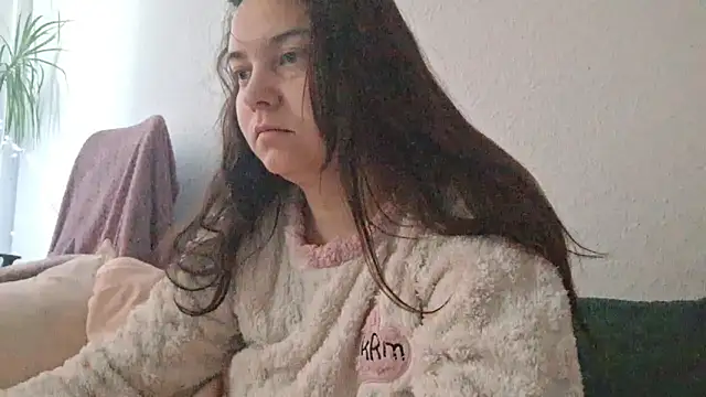 Cyndee Winter online show from November 29, 2025, 9:45 am