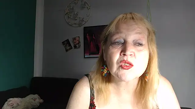 Blasflittchen online show from July 12, 2026, 1:13 pm