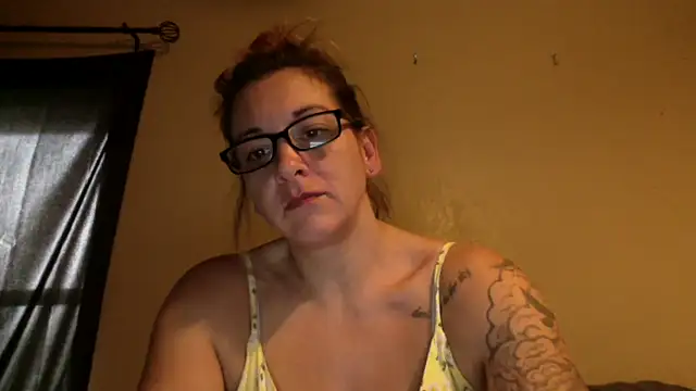 bella8769 online show from March 2, 2026, 4:25 pm