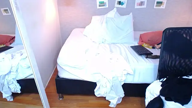 kiara evanss online show from February 8, 2025, 10:19 pm