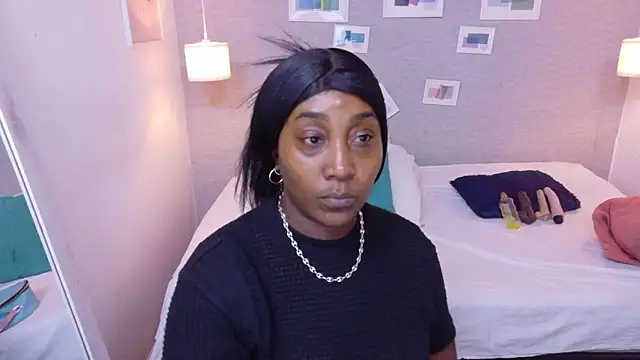 kiara evanss online show from March 13, 2026, 8:59 pm