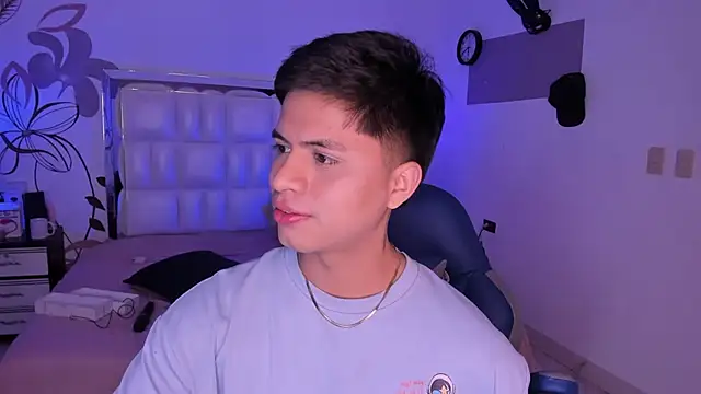 Niicky1  online show from December 30, 2024, 11:49 pm