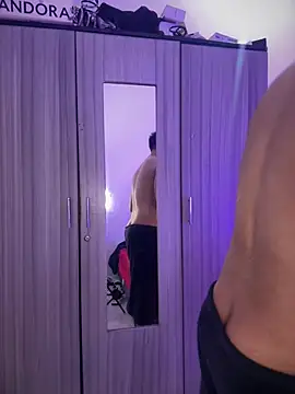 Niicky1  online show from April 14, 2026, 1:39 pm