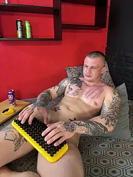 MrrKray online show from March 10, 2025, 9:51 pm