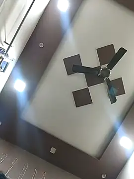 lund lol online show from January 7, 2026, 8:39 am