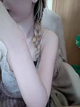 Snapshot of Elza_kom chatting on January 11, 2025, 8:00 am Elza kom online show from January 11, 2025, 8:00 am