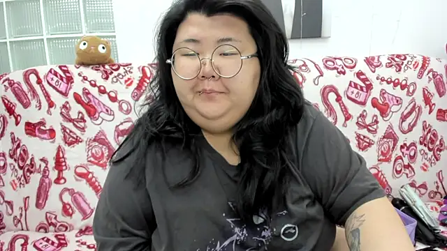 Snapshot of Nadine_asian chatting on July 7, 2026, 1:30 am Nadine asian online show from July 7, 2026, 1:30 am