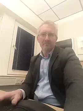 Snapshot of tom-swede chatting on January 8, 2025, 3:39 pm tom-swede online show from January 8, 2025, 3:39 pm
