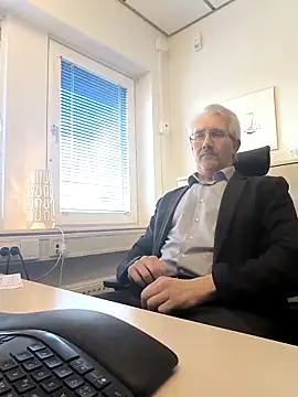 tom-swede online show from March 30, 2026, 2:40 pm