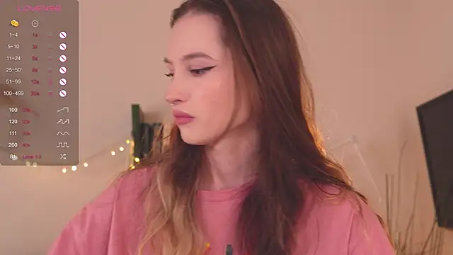 Snapshot of NeonShine chatting on December 23, 2024, 3:29 am NeonShine online show from December 23, 2024, 3:29 am