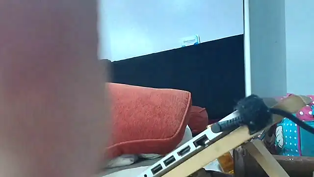 Snapshot of kendalkitty1 chatting on March 3, 2026, 4:07 am kendalkitty1 online show from March 3, 2026, 4:07 am