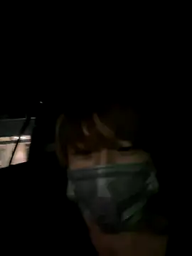 issy19 online show from October 8, 2025, 9:18 am