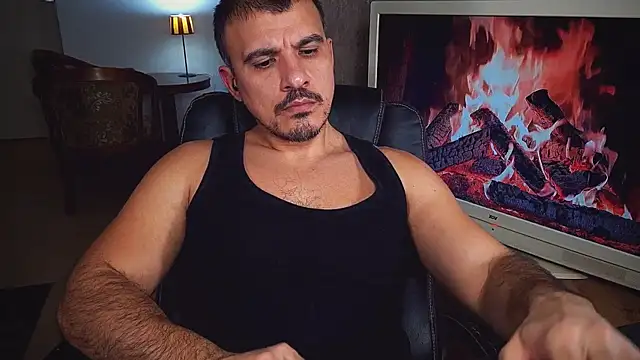 Snapshot of officeman7 chatting on January 20, 2025, 5:06 pm officeman7 online show from January 20, 2025, 5:06 pm