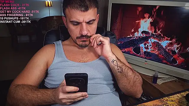 Snapshot of officeman7 chatting on February 22, 2025, 6:41 pm officeman7 online show from February 22, 2025, 6:41 pm