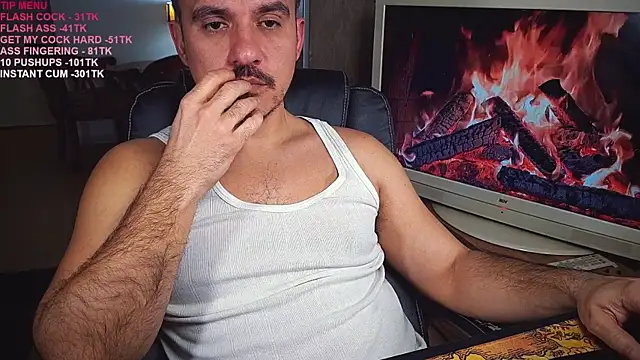 officeman7 online show from March 5, 2025, 4:57 pm