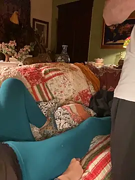 sexyasscougar online show from April 11, 2026, 7:45 am