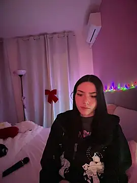 ShannonShanny online show from February 10, 2026, 8:13 pm