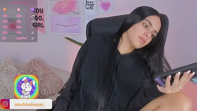Snapshot of ChloeHarper_ chatting on January 11, 2025, 12:40 pm ChloeHarper online show from January 11, 2025, 12:40 pm