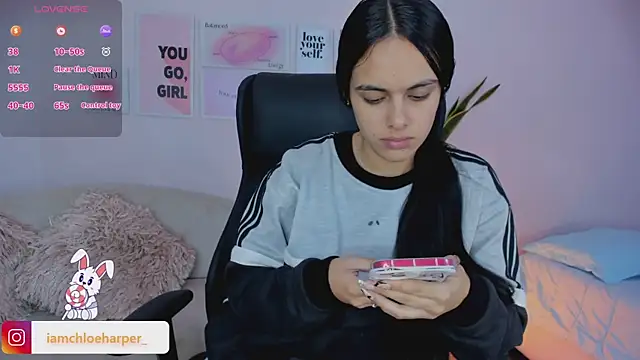 Snapshot of ChloeHarper_ chatting on January 25, 2025, 12:26 pm ChloeHarper online show from January 25, 2025, 12:26 pm