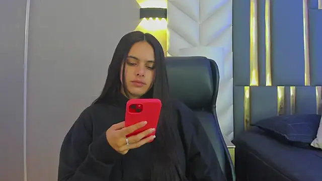 Snapshot of ChloeHarper_ chatting on May 16, 2026, 11:53 am ChloeHarper online show from May 16, 2026, 11:53 am