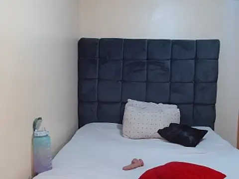 Kimberllie s online show from March 22, 2025, 3:41 am