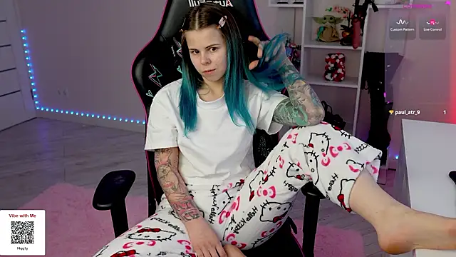 Latex Kitty online show from February 16, 2026, 2:57 pm