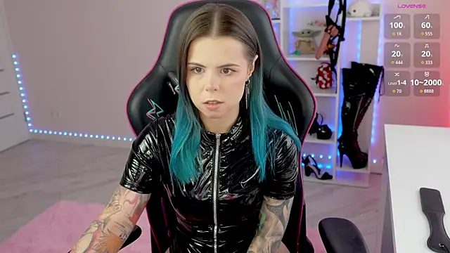 Latex Kitty online show from April 9, 2026, 1:27 pm