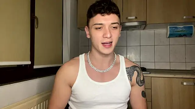 Snapshot of Joedonovan1 chatting on December 16, 2024, 7:54 pm Joedonovan1 online show from December 16, 2024, 7:54 pm