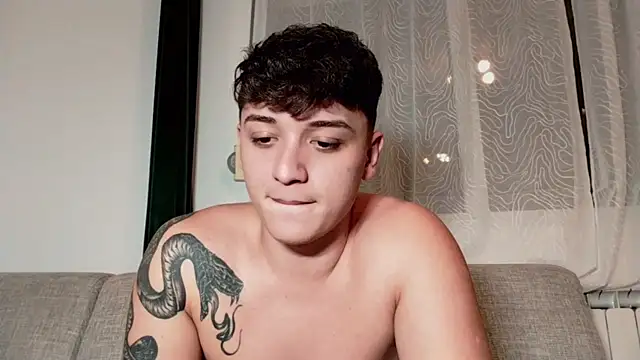 Snapshot of Joedonovan1 chatting on October 22, 2025, 6:51 pm Joedonovan1 online show from October 22, 2025, 6:51 pm