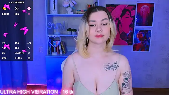 cutie mili online show from March 17, 2025, 2:12 pm