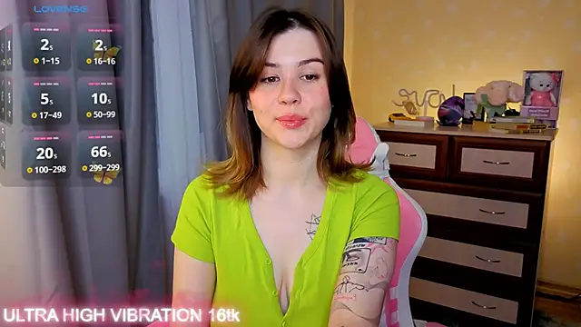 cutie mili online show from November 7, 2025, 7:41 am